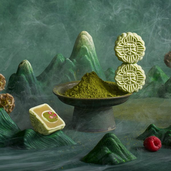 Matcha & Raspberry Truffle Snow-Skin Mooncake 抹茶山梅冰皮月饼